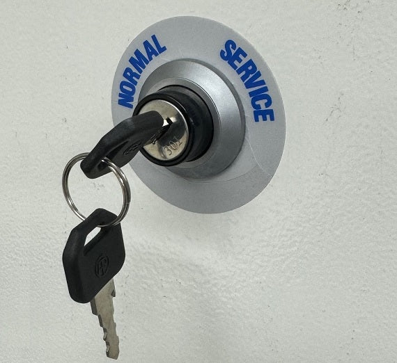 Sw10 Key SERVICE/NORMAL Key Switch Assembly (S-E-SW-KSN30-10/C) – Manncorp Inc.